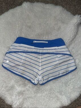 **RARE** lulu Run: Speed Shorts in Deauville Stripe Pipe Dream Blue/White